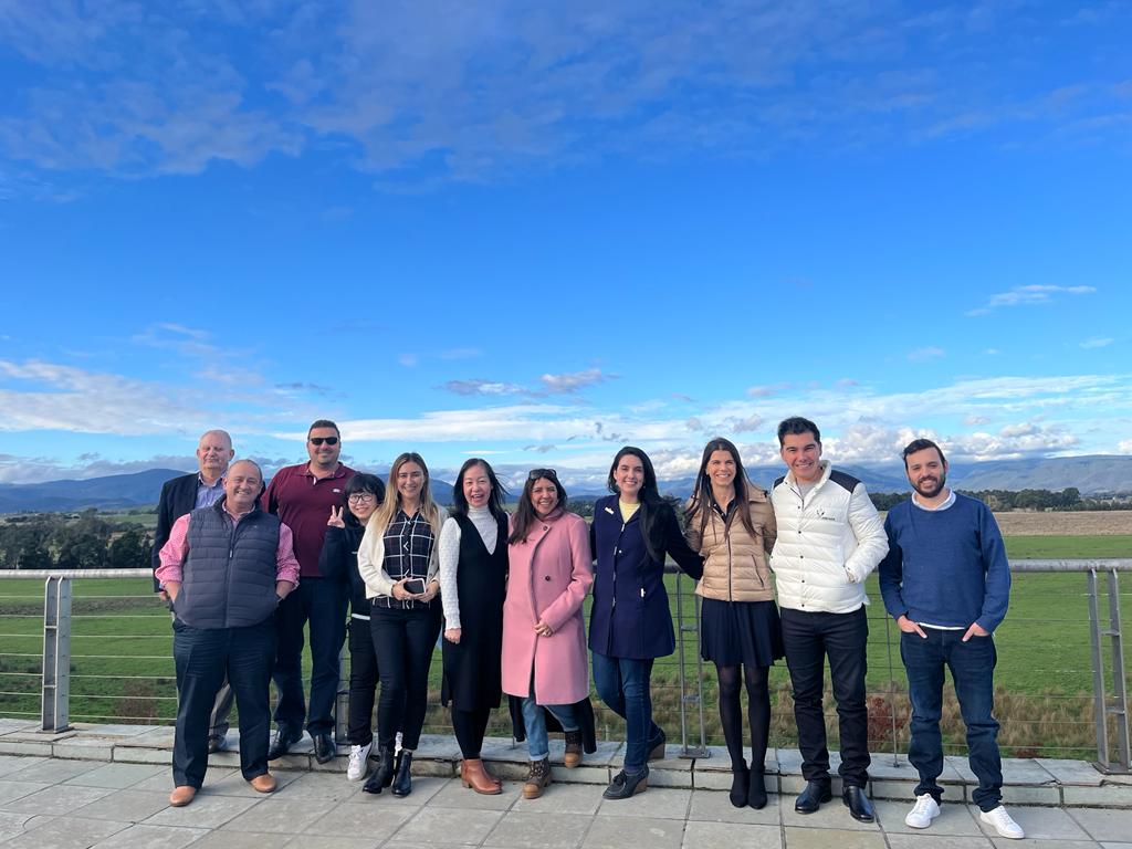 Duratray's tweet photo. Braving the cold Melbourne weather, Duratray's management team from Perth &amp; Brisbane joined colleagues at the head office. Apart from the 1st face-to-face commercial meetings post-Covid, the priority was to celebrate the 20-year work anniversary of CEO Carolina Hinojosa. #team https://t.co/QPJdtAbauZ
