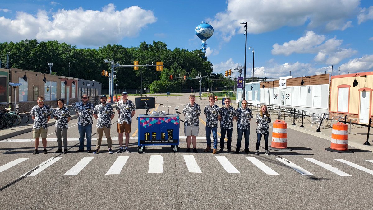 This year's <a href="/MTUAutoDrive/">Prometheus Borealis</a> team. #STEMeducation