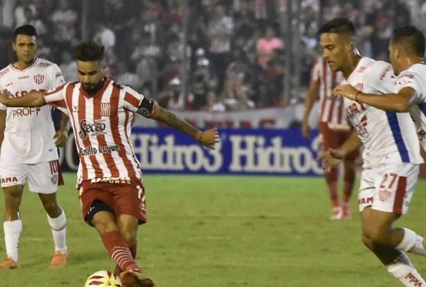 🔴⚪️ #PrimeraNacional 

✔️ Vuelve el Droopy 😁🇦🇹

El volante Rodrigo “Droopy” Gómez, nuevamente vestirá la camiseta del Santo. Ya tuvo su paso por nuestra institución en la Superliga 2018/2019, y hoy llegó a un acuerdo con la CD para retornar a La Ciudadela.

#VamosCiudadela
