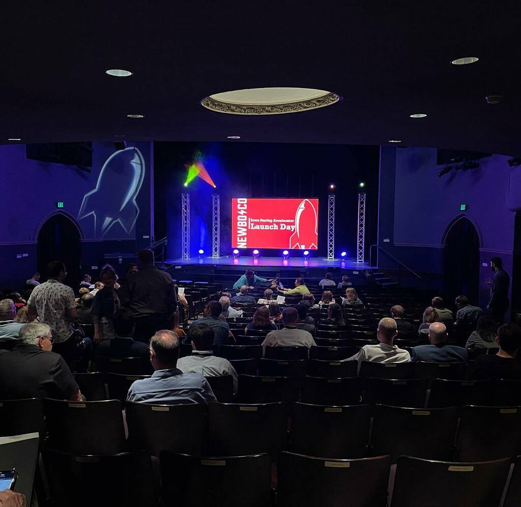 Aaron Horn 🎗 (@hornit) on Twitter photo It’s time! <a href="/iaaccelerator/">Iowa Startup Accelerator</a> Launch Day kicks off @entreFEST right now! @newboco <a href="/isa_ventures/">ISA Ventures</a> instagr.am/p/CekEtr1uwly/ It’s time! <a href="/iaaccelerator/">Iowa Startup Accelerator</a> Launch Day kicks off @entreFEST right now! @newboco <a href="/isa_ventures/">ISA Ventures</a> instagr.am/p/CekEtr1uwly/