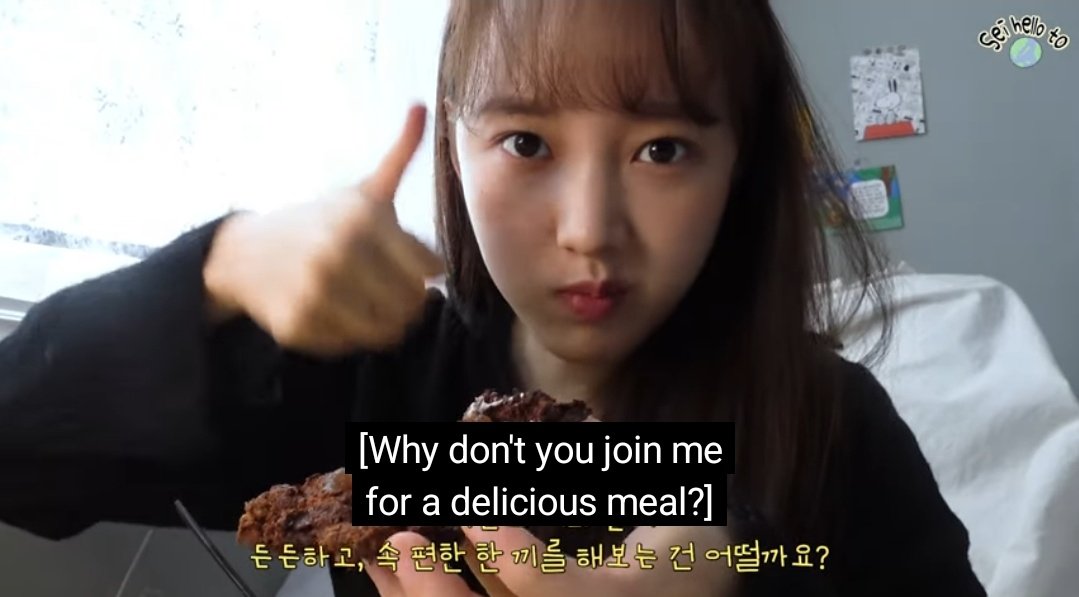 brseojeong's tweet photo. Rina adiciona nibs de cacau, morangos e coco em flocos
Sei adiciona alulose, um tipo de adoçante, maçã e banana e alguns cereais. Sei também fez um waffle de canela, mas deixou queimar 🙈
#세이헬로투지구 @WekiMeki #위키미키 #WekiMeki #SeiHelloToEarth https://t.co/GUQqQv8Ssk