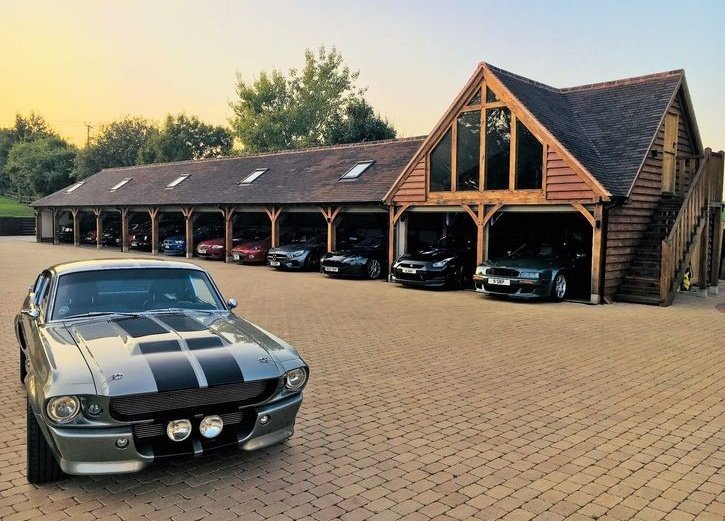 kmandei3's tweet photo. Car guy collection 😍 https://t.co/2NDtJ82P9F