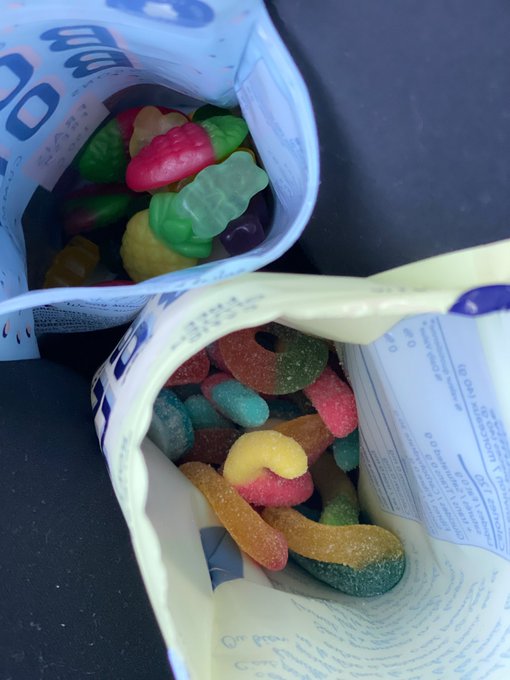 How to cheer myself up a little&hellip; ⭐️✨🫶👽💙💖🌙 https://t.co/Yu62QIaNGn<a href="/tag/portraitphotography"class="tags"><span>#portraitphotography</span></a><a href="/tag/snowymorning"class="tags"><span>#snowymorning</span></a><a href="/tag/paulilafay"class="tags"><span>#paulilafay</span></a>