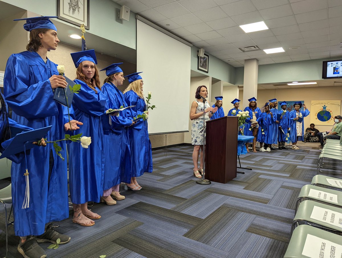 CoryHMcIntyre's tweet photo. Congratulations to the 2022 Graduates of the Osseo Area Learning Center! These scholars will thrive and change the world! @OALCPrincipal @ISD279 https://t.co/UgFOrV7Ehp