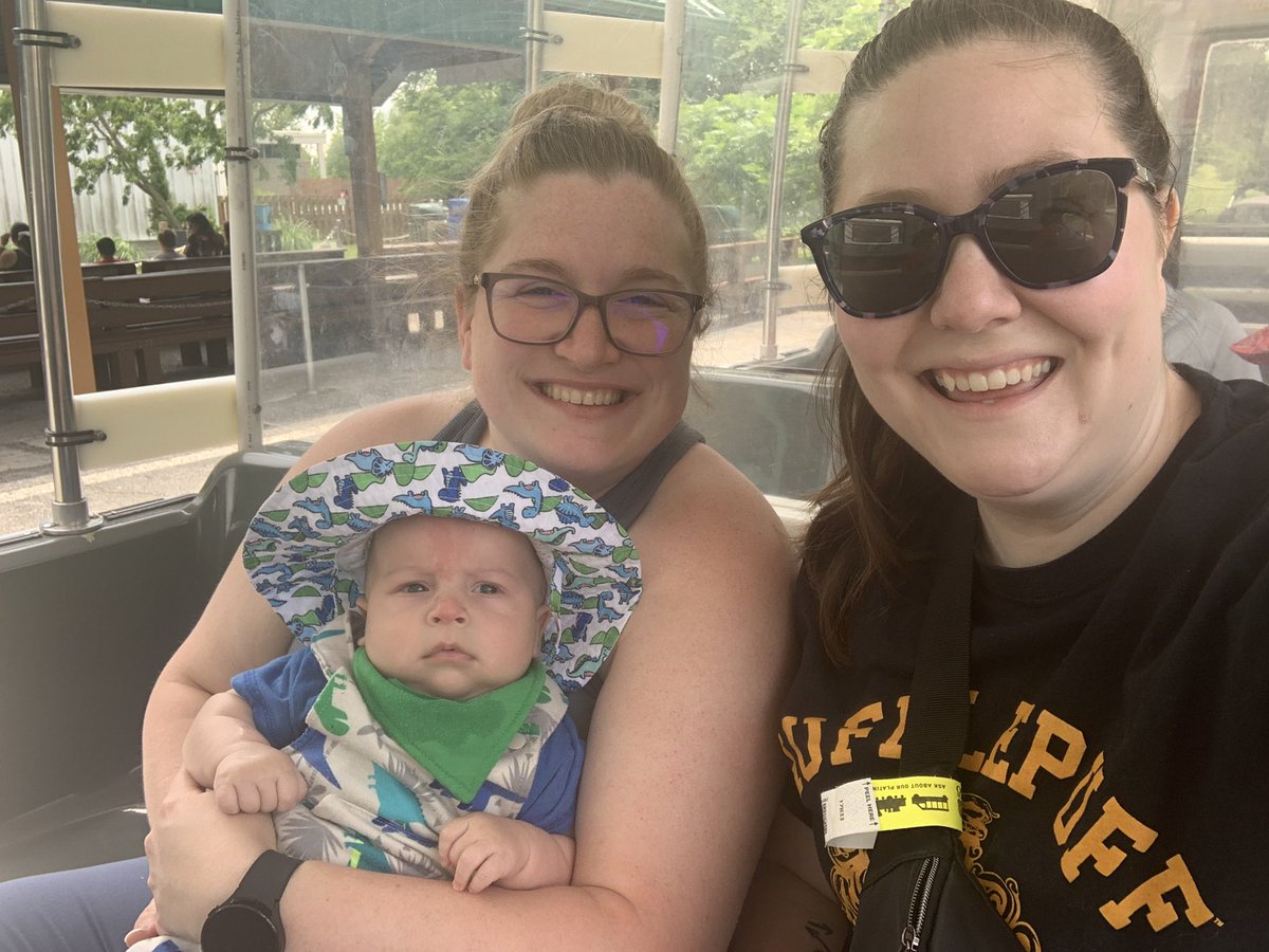 emi_k11's tweet photo. Perks of not teaching summer school? I can go on a spontaneous trip to the zoo! https://t.co/dkXaWVj7A8