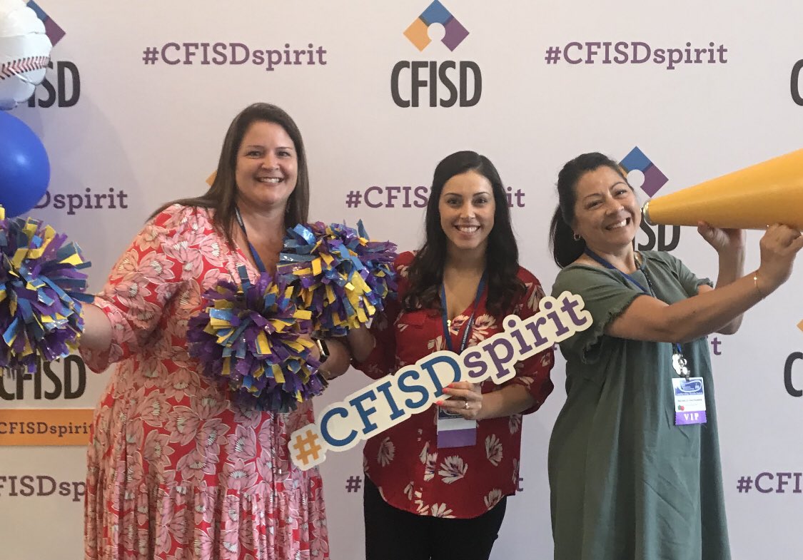 susan_bolado's tweet photo. Great day at RRR!
#bearsarebrighteratbang @susan_bolado @MoutonAP @BangElementary #CFISDspirit https://t.co/38fEaTET2a