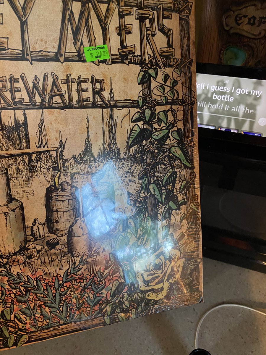 RodHatesMe's tweet image. I wonder who my favorite band is? @whiskeymyers