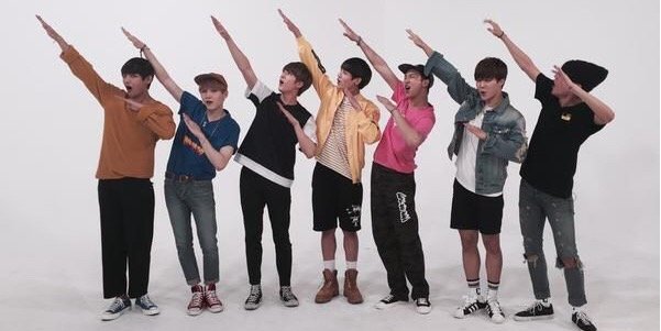 shiro36623's tweet image. 6ヶ月前に「週刊アイドル」をたまたま見てどんどん爆イケ集団✨になっていく姿にハマってしまいました💕
カムバ&amp;amp;FESTA忙しいけどめっちゃ楽しい🥰気軽に仲良くしてください💜💚
#大人ARMYと繋がりたい
#大人ARMYと仲良くなりたい
#グクテテ
#BTS