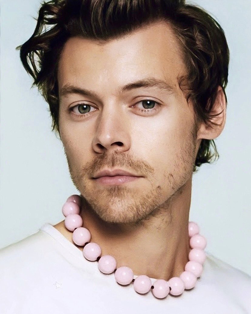 Stratagirl1's tweet photo. I am realizing that my little crush on #HarryStyles may not be so out of character. May I present my crush from 1993 Stephen Dorff. https://t.co/w9kxH8QUOB