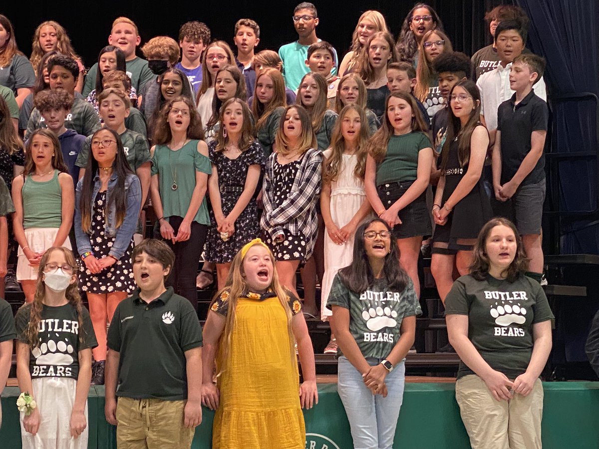 CBButlerElem's tweet photo. Butler 6th Graders were recognized and celebrated at Promotion 2022 with speeches, honors, and song! We wish all of our promoting class the very best in Middle School! Butler Bears forever! https://t.co/vd6NrmvOuC
