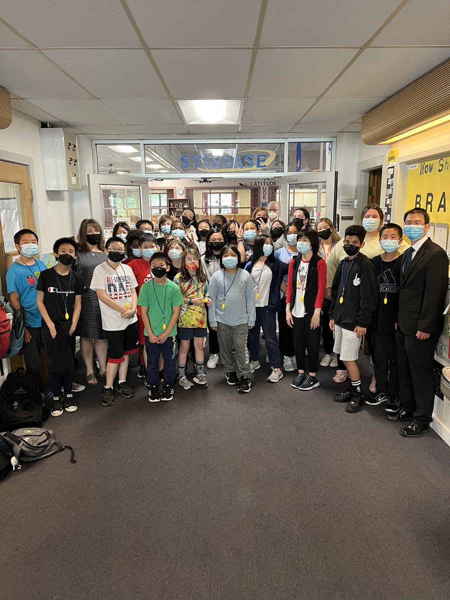 careyingle's tweet photo. Presenting our brilliant future teachers! Congratulations to @BSU_ed interns on amazing work! @Hanscom_AFB #Starbase #STEM Robots AND Read Alouds AND Engineering AND so much more! @BSU_CEHS @BridgeStateU https://t.co/VAv29FiCZx