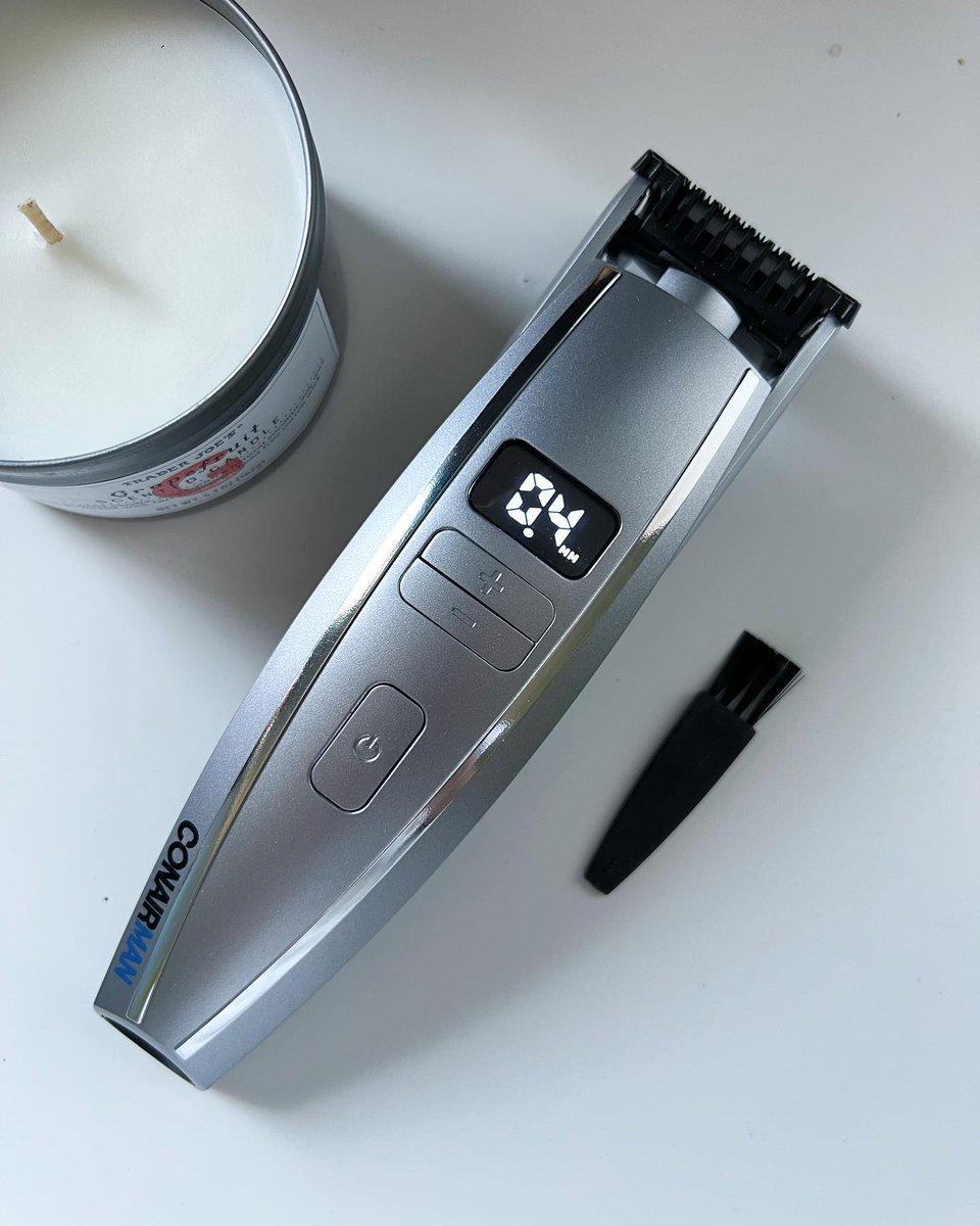 Influenster's tweet photo. It’s time to get up close and personal with your body hair. The @Conair_Man Close Trim Precision Flex Head Beard &amp; Stubble Trimmer buzzes, trims, and grooms body hair to perfection. 👌

Tap to check out reviews:
📸: Influenster member, Dana
https://t.co/GTEn46h3At https://t.co/AWRH3rq8Du