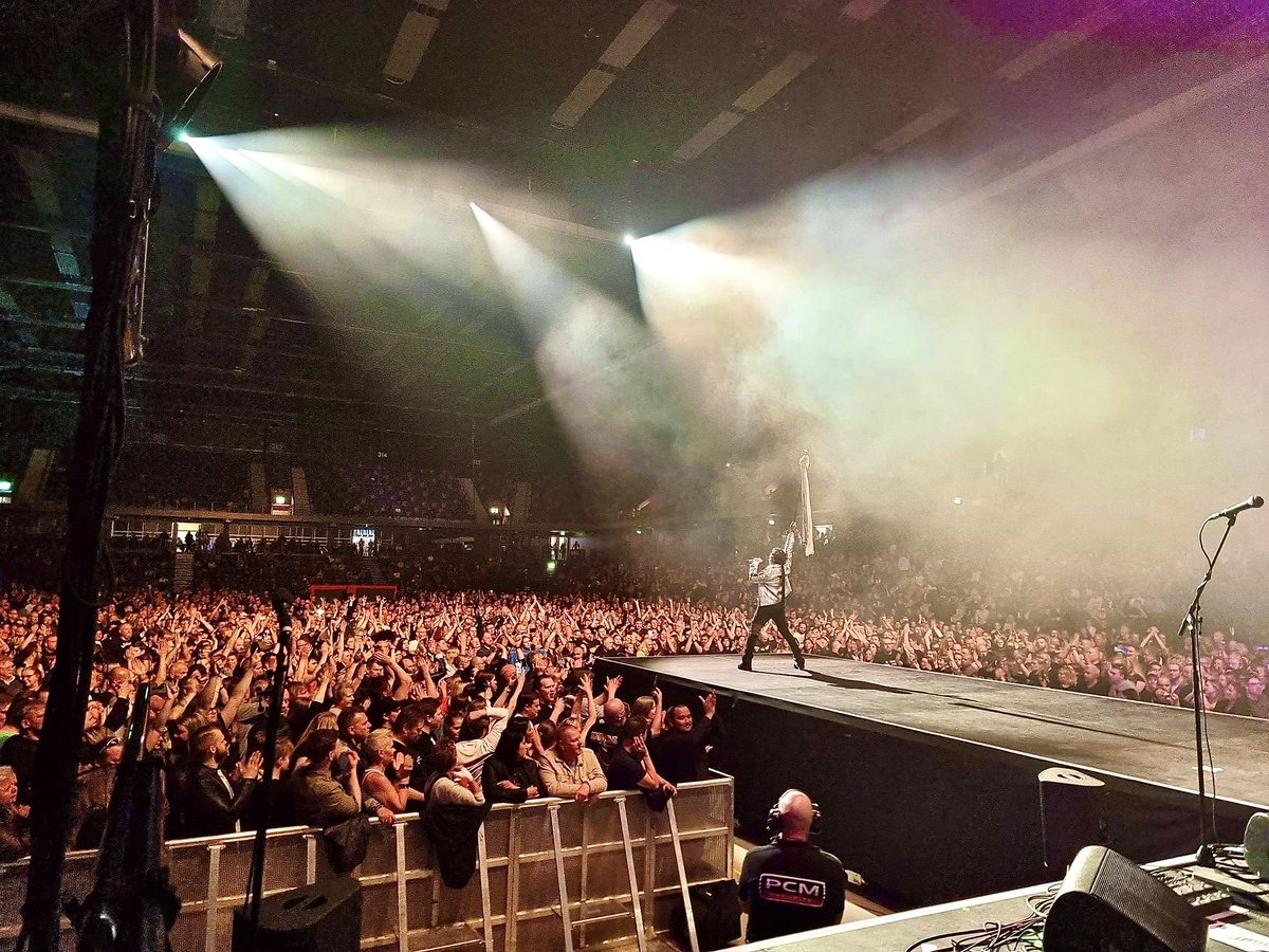 With the mighty Scorpions at Trondheim Spektrum Norway🤘⚡️