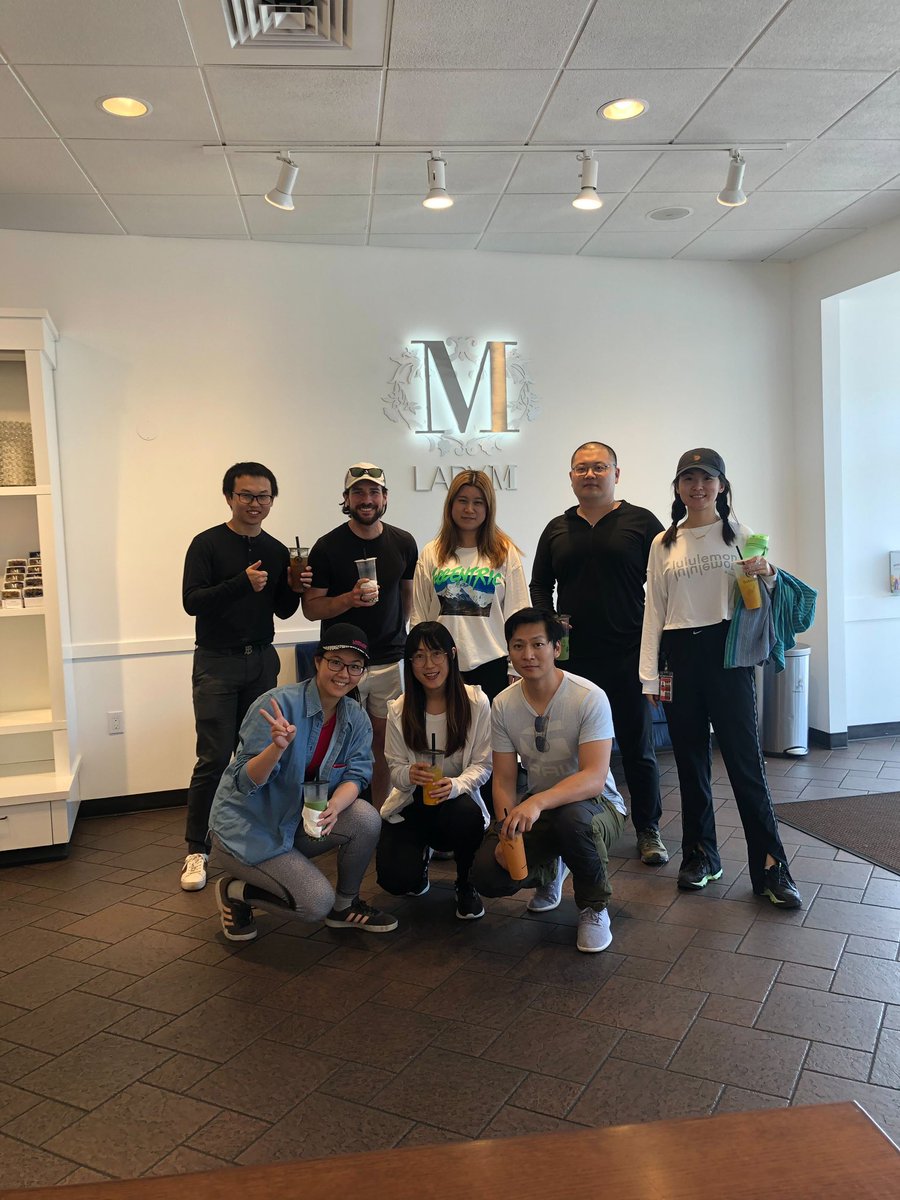 anthonyagnone's tweet photo. Had a great time with my @Pinterest family today! Ready for #knitcon tomorrow 😎 https://t.co/DChdCR8hHo