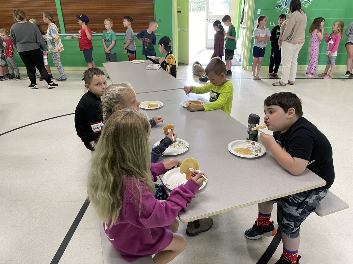 What a great surprise and nice way to start the day! Thanks to a great staff for making pancakes for everyone on Wed. a.m. The kids were lined up out the door of our gym! <a href="/AVRCE_NS/">Annapolis Valley Regional Centre for Education</a>