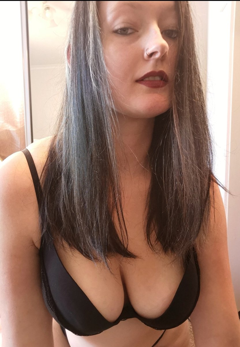 Miss_Sin1's tweet photo. Cum get it..
https://t.co/E29mEdQWxI https://t.co/LiAliW8Nyc