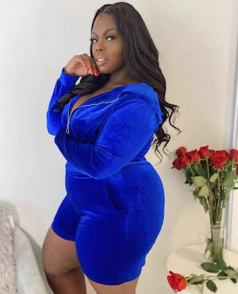 Perfectbundleco's tweet photo. Shop the “Movie Night” set now in sizes L-4XL don’t forget to use code RELAUNCH22 #plussizefashion #phoenix #dropshippingboutique #perfectbundle #plussize #SmallBusiness #BlackOwned #BlackTwitter https://t.co/qLFFJfowwh