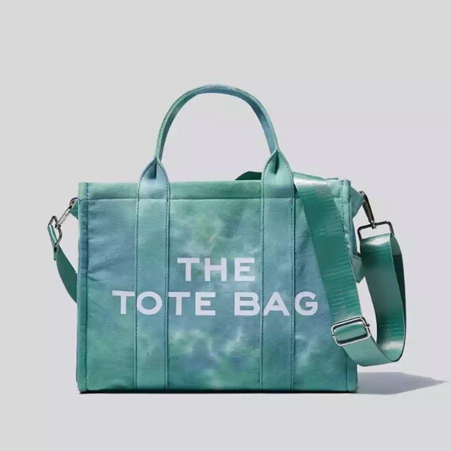Perfectbundleco's tweet photo. Get your Tote Bag now in sizes don’t forget to use code RELAUNCH22 #plussizefashion #phoenix #dropshippingboutique #perfectbundle #plussize  https://t.co/LFsHQgOoYQ https://t.co/1yE1VX4TO6