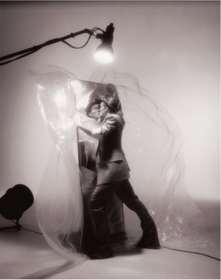 R4WDINN3R's tweet photo. Galliano hommes photographed by nick knight https://t.co/YZOpPAFWQJ