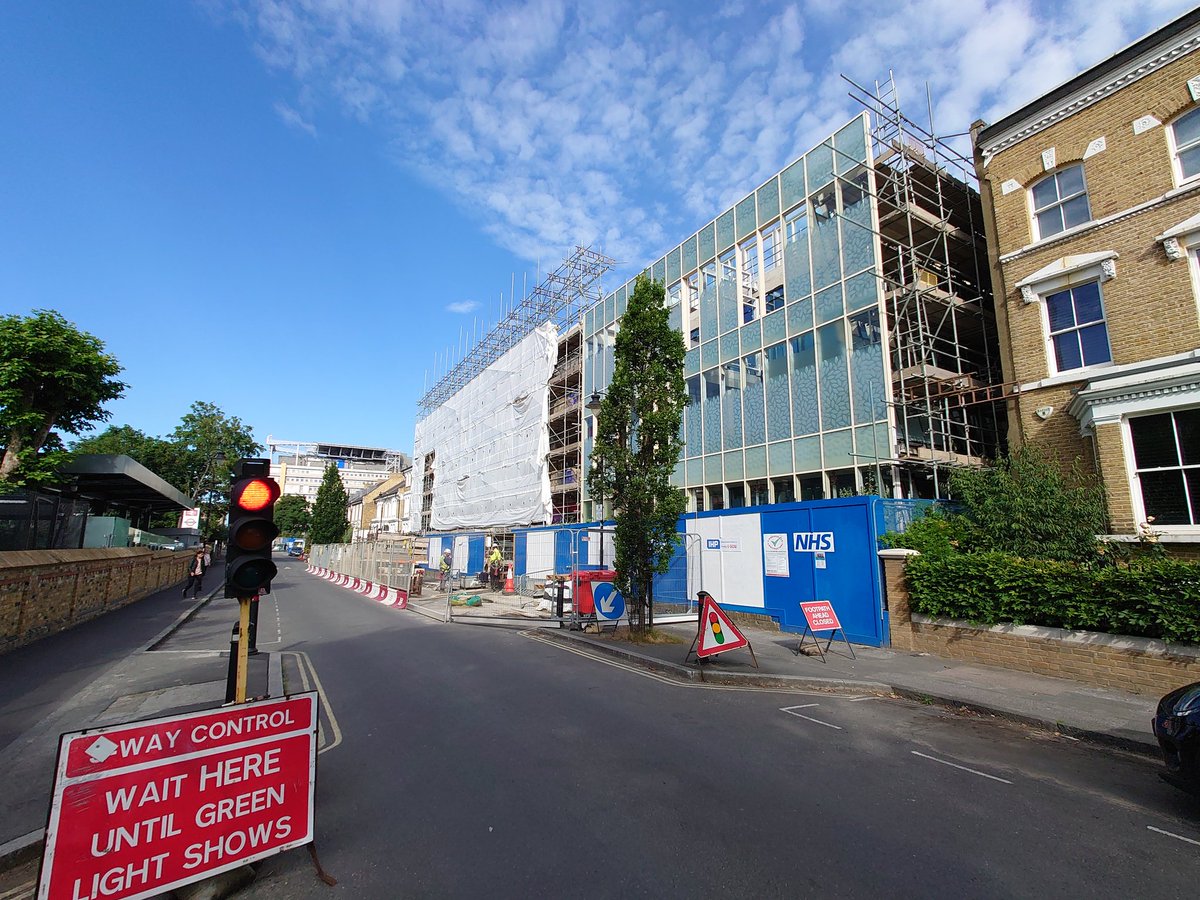 Starting to wonder who will finish first... @PearsMaudsley new building on @KingsIoPPN  campus...or my #PhD haha  (p.s. I started first...😅🤦‍♂️)