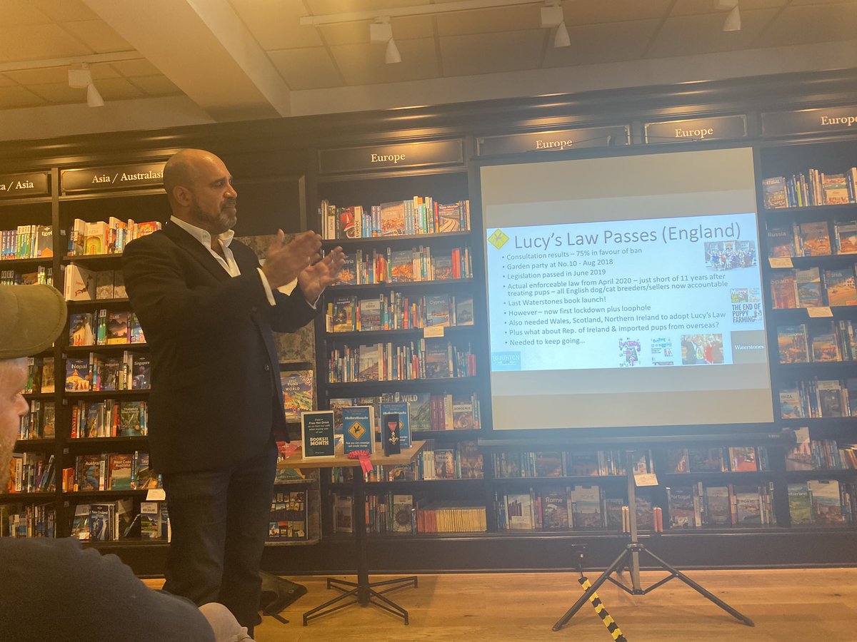 An inspirational talk last night at @BrightonWstones by my friend @marcthevet at his book launch for #bemoremosquito on his grass routes campaign leading to  the change in animal legislation #lucyslaw . A must read book for all involved in animal welfare .