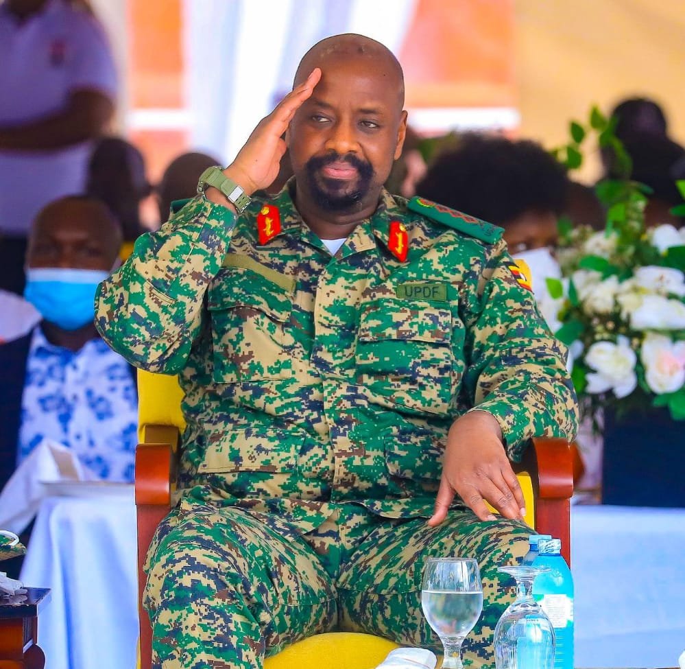 Happy #HeroesDay2022 my commander Gen @mkainerugaba 🙏