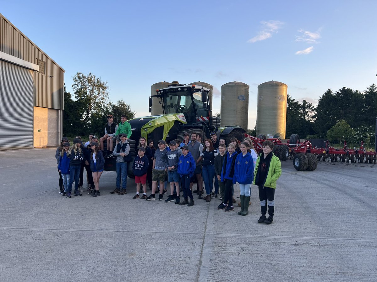 Great evening hosting <a href="/berksyfc/">Berkshire YFC</a> on the estate. Spent a good amount of time discussing food, farming and the environment. I hope you all enjoyed it as much as we did hosting. The farming future is bright 💪🏽 👩🏻‍🌾 👨‍🌾 . #youngag #nextgeneration