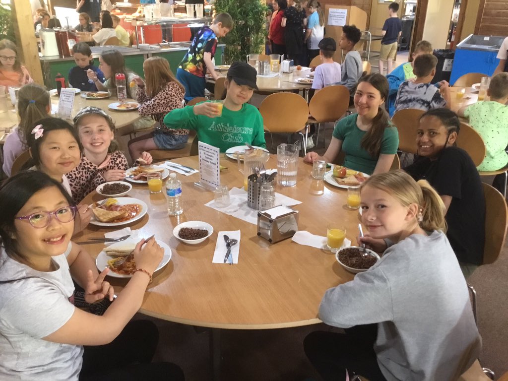 stjosb30school's tweet image. Good morning from Whitemoor Lakes. Kids all slept well and up enjoying a big breakfast ready for the first activities of the day. Bright blue skies outside , looking forward to the day ahead...