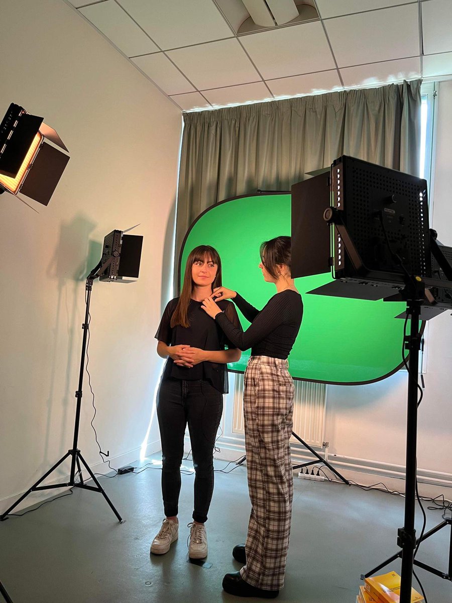 Projet #RefWar tweet media