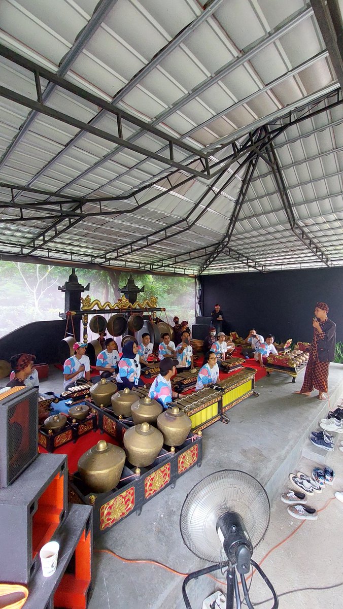 Fandi Akh. tweet media