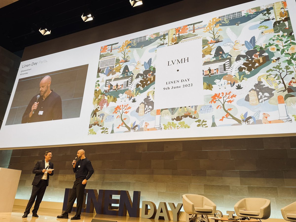[#LinenDay] 🌱

Merci à Alexandre Capelli, directeur adjoint environnement <a href="/LVMH/">LVMH</a>, pour sa présentation  sur la stratégie environnementale du groupe LVMH et comment le #lin s’y insère lors de la 1ère journee du #Linenday organisé par @CELC_FlaxHemp .

Animé par <a href="/FabriceLundy/">𝗙𝗮𝗯𝗿𝗶𝗰𝗲 𝗟𝘂𝗻𝗱𝘆</a>