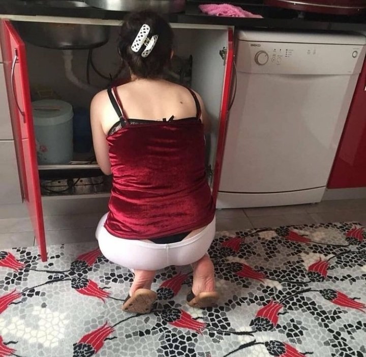 هيك مناضر سبب دياثتنا مين تلبس هيك عندك بالبيت سبب دياثتك تعال خاص نديث