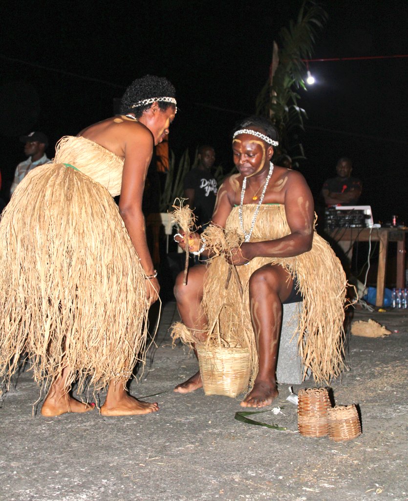 Uno de los objetivos de la I FERIA NACIONAL DE TURISMO que pretende organizar la <a href="/ANAVGE_ge/">ANAVGE</a> es      dar a conocer nuestra cultura y tradiciones. #FETUGE2022 
📷 <a href="/gapega_/">🅖🅐🅟🅔🅖🅐</a> 
<a href="/CesarAbogo/">Cesar A. Mba Abogo</a> <a href="/AngueSimeon/">Simeón Oyono Esono Angue</a> <a href="/eurekeando/">Eurekeando Guinea Ecuatorial</a> <a href="/GabrielObiang/">Gabriel Mbaga Obiang Lima</a> <a href="/teonguema/">teddy nguema</a> <a href="/MitohaOndo/">Mitoha Ondo'o Ayekaba</a> @minculturge
