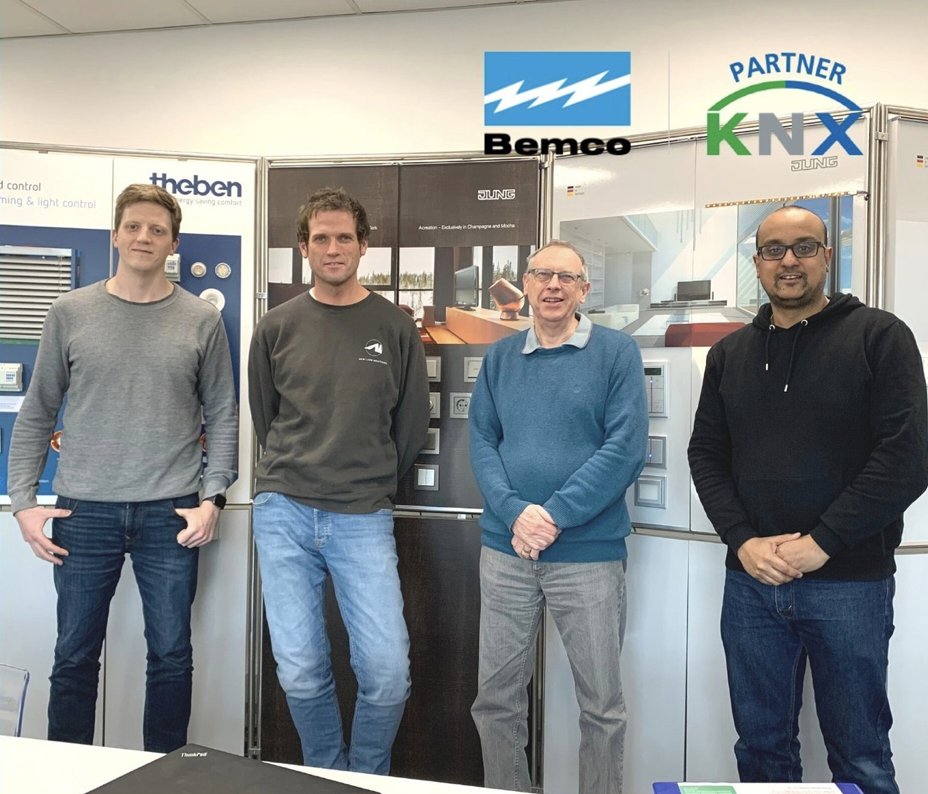 Element29AV's tweet photo. Congratulations to our installation engineer, Paresh (far right) on becoming KNX certified. @KNXassociation 

Image credit: @bemcoelectrical 

#KNX #training #homeautomation #employees #ThursdayMotivation #TrainingandDevelopment #element29 #london https://t.co/aGDktPwatQ