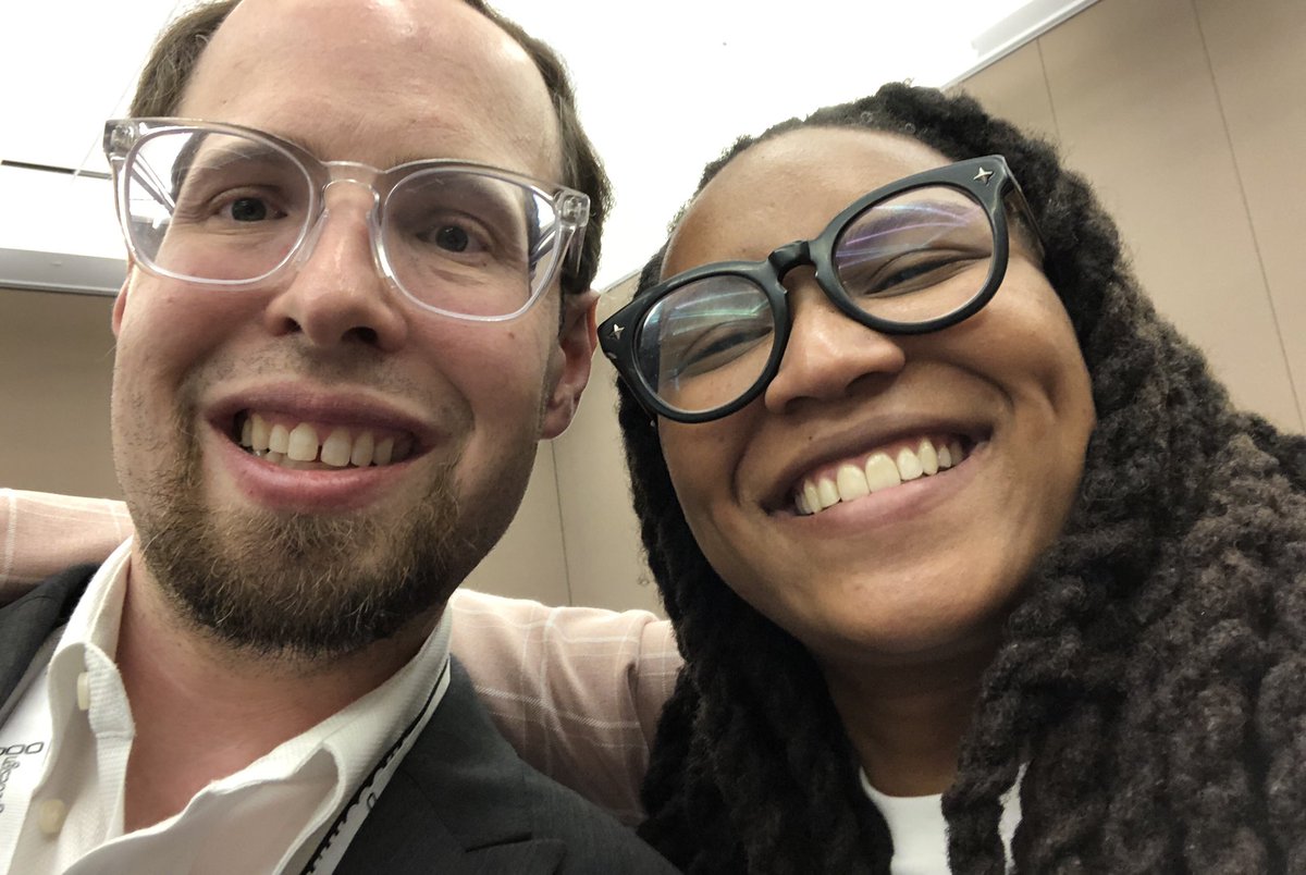 DanFerrisiEdit's tweet photo. Time for the full #avselfie dump! What an amazing first day of #InfoComm22!
@thesmoothfactor @AVshoeQueen @missdr_williams @mattdscott @noreenesson
#avtweeps #flatmatt (1/2) https://t.co/ApLZomUary
