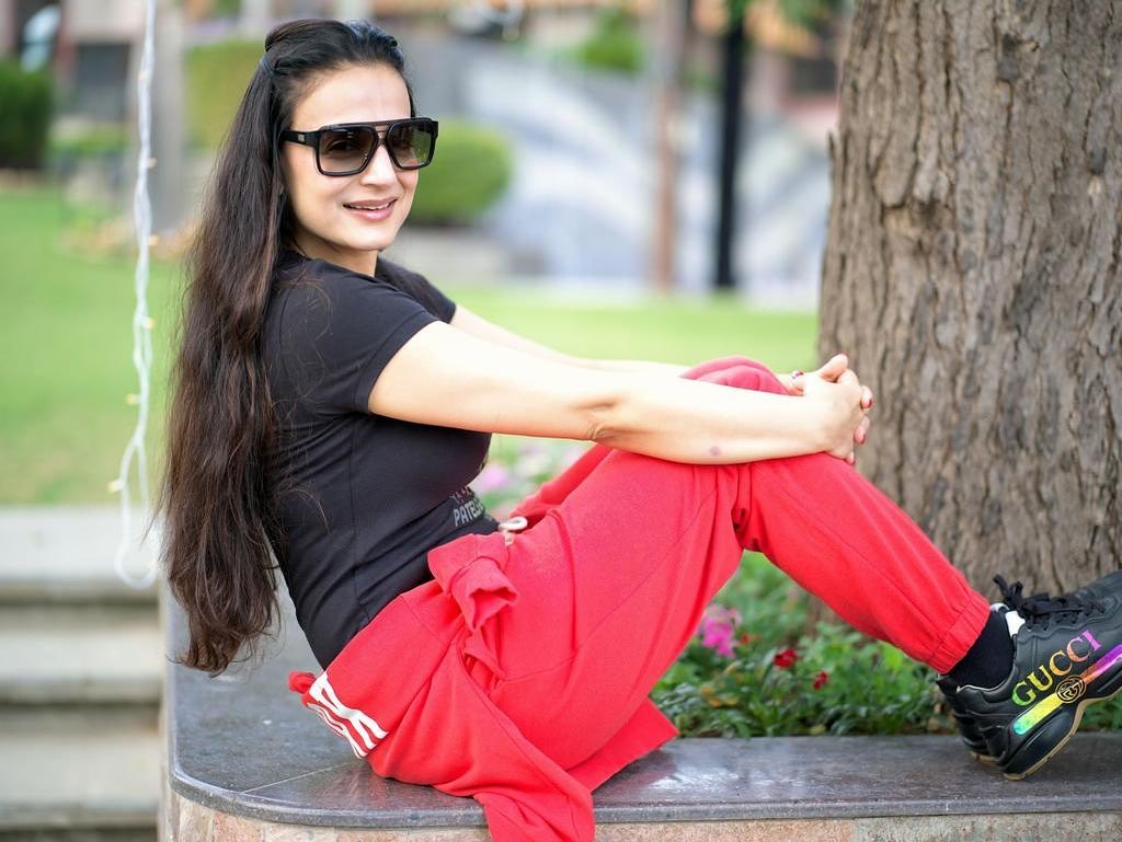 Happy Birthday Stunning Pictures of the \Kaho Naa... Pyaar Hai\ Actress.

 