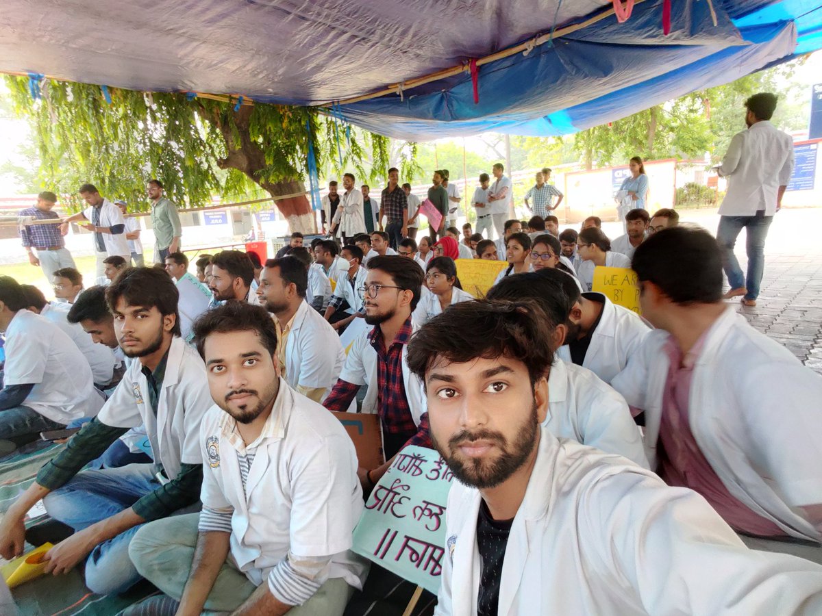 Strike continues....till the demands are fulfilledNa rukenge, 
NA jhukenge,
Na hatenge,
Bas datae rahenge... #IncreaseInternshipAllowance 
#BVC_On_Strike
#IncreasePgFellowship
<a href="/Nitishkumar/">Nitish Kumar</a>
<a href="/saravanakr_n/">N Saravana Kumar IAS</a>
<a href="/tarkishorepd/">Tarkishore Prasad</a>
<a href="/ZeeBiharNews/">Zee Bihar Jharkhand</a>
<a href="/presidentVCI/">Dr. Umesh C Sharma</a>
<a href="/nitishkrishna8/">Dr Nitish Bharadwaj</a>
@AnimalBihar