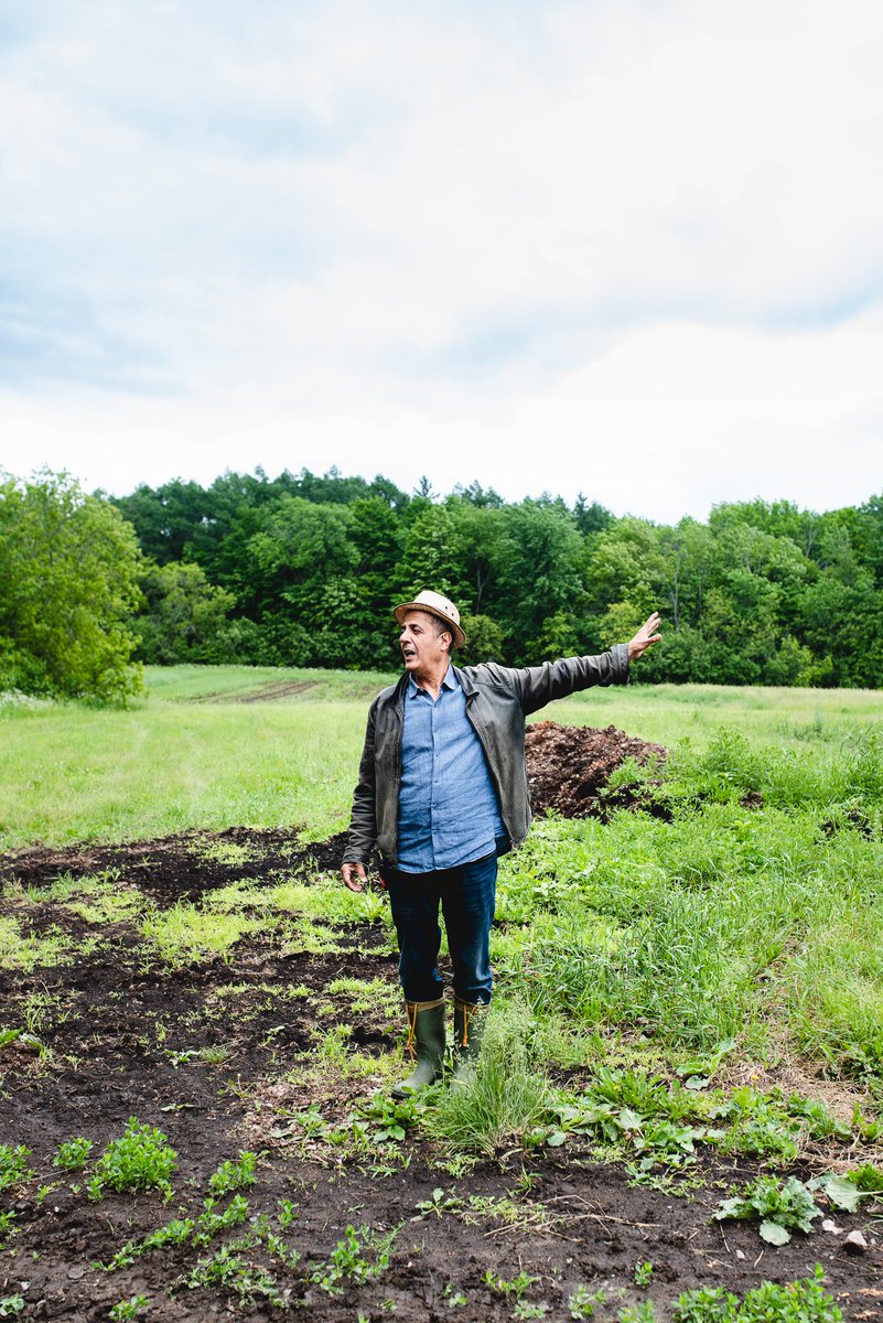 Yesterday, the #NourishAnchorCohort visited Jardins Carya, an organic farm in Senneville, QC. Their motivation? Growing good food to feed communities, including in public institutions like hospitals and local food security organizations.