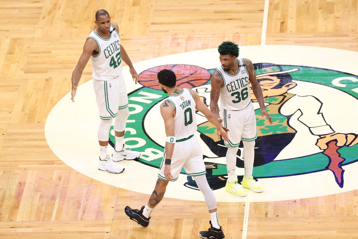 NBAHistory's tweet photo. Jaylen Brown (27 PTS, 9 REB, 5 AST), Jayson Tatum (26 PTS, 6 REB, 9 AST), Marcus Smart (24 PTS, 7 REB, 5 AST), and Al Horford (11 PTS, 8 REB, 6 AST).

This is only the 3rd time in NBA History that four teammates each recorded 10+ PTS, 5+ REB, 5+ AST in a #NBAFinals game. #NBA75 https://t.co/kZB8gJH9Ah