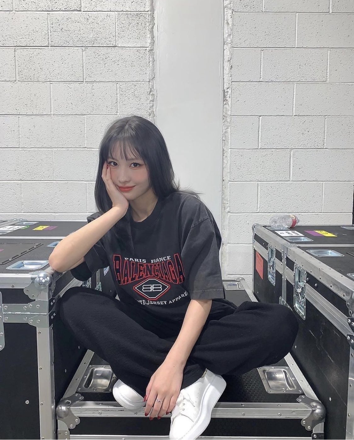 お得】 コムドットやまと ヒョンジン着用 バレンシアガ Tシャツ 希少