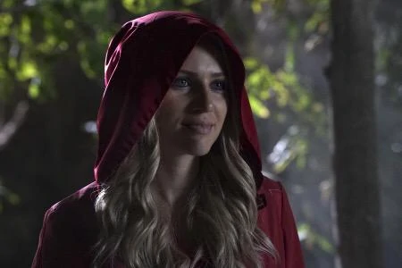 ThePLLWiki's tweet photo. GAme Over, ChArlotte. #12YearsOfPLL https://t.co/zkrmUj2HIV