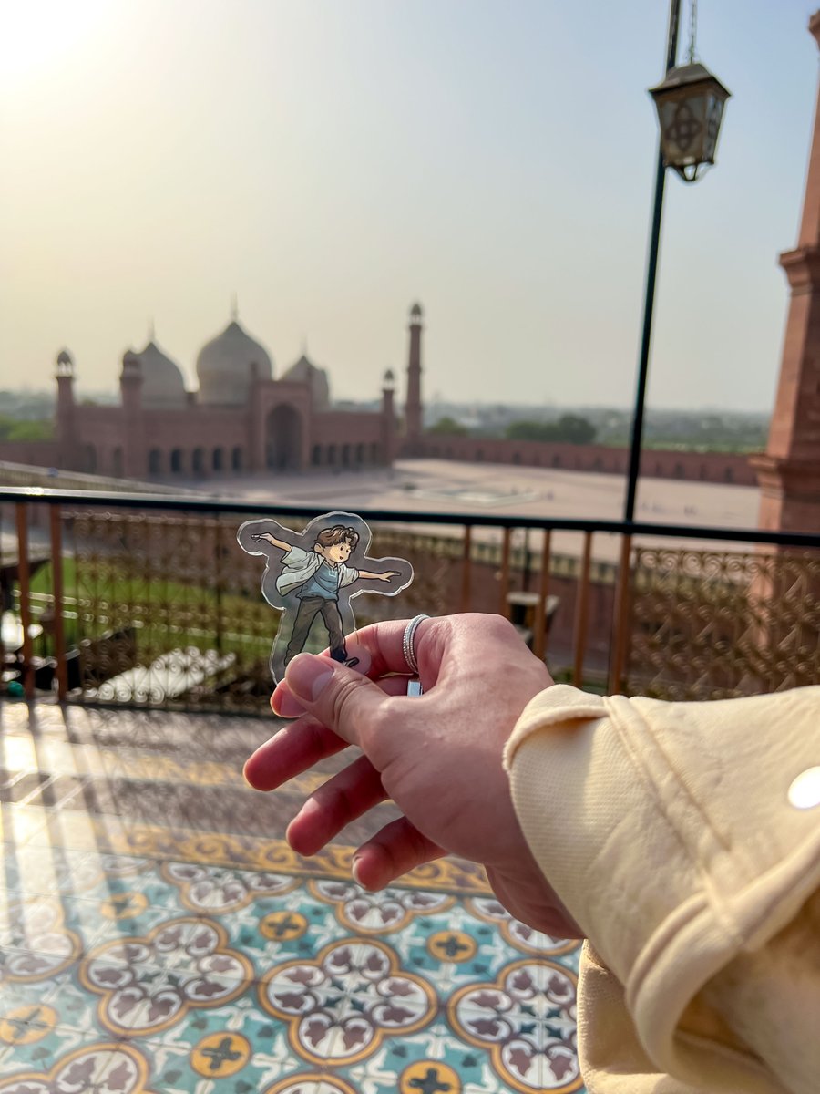 WUZO_BLITZERS's tweet photo. [📷][#Real_BLITRIP]
🌤😋🌤

#BLITZERS #블리처스
#BLITZERS_OPEN_SESAME in Lahore https://t.co/gBGIp4caUK