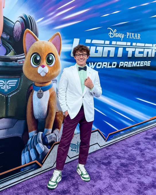 LIGHTYEAR WAS SO GOOD https://t.co/PEbcNmr9Nk