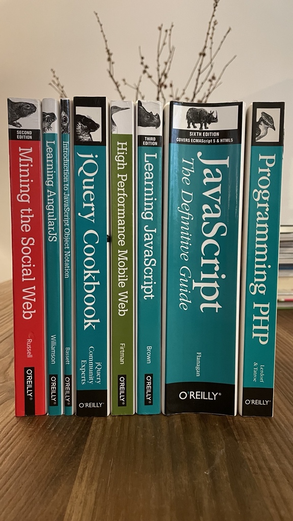 foobartel's tweet photo. I would like to give away some books, pickup in HK only. Slightly dated but great books to get the hang of different basics, concepts, or dive deeper. 

Otherwise thankful for tips on where to donate. https://t.co/jexn3KGiSP