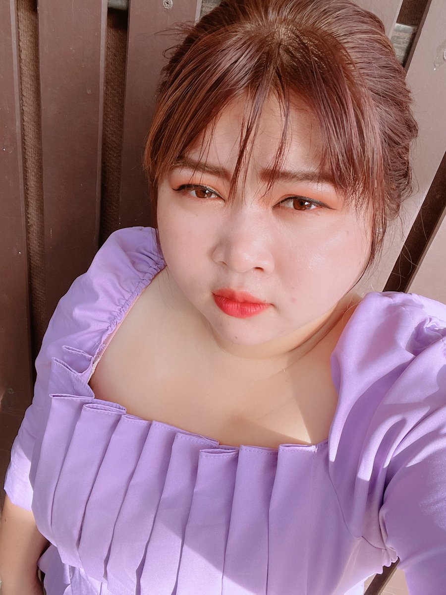 nongaon555's tweet photo. มันเหงาจนเกินต้าน😂😉😝😝อ้อนใครได้บ้าง🥺🥺🥺#สาวอวบอ้วน #สาวอ้วนน่ารัก #สาวอ้วนขี้เหงา https://t.co/bEuUvyL66G