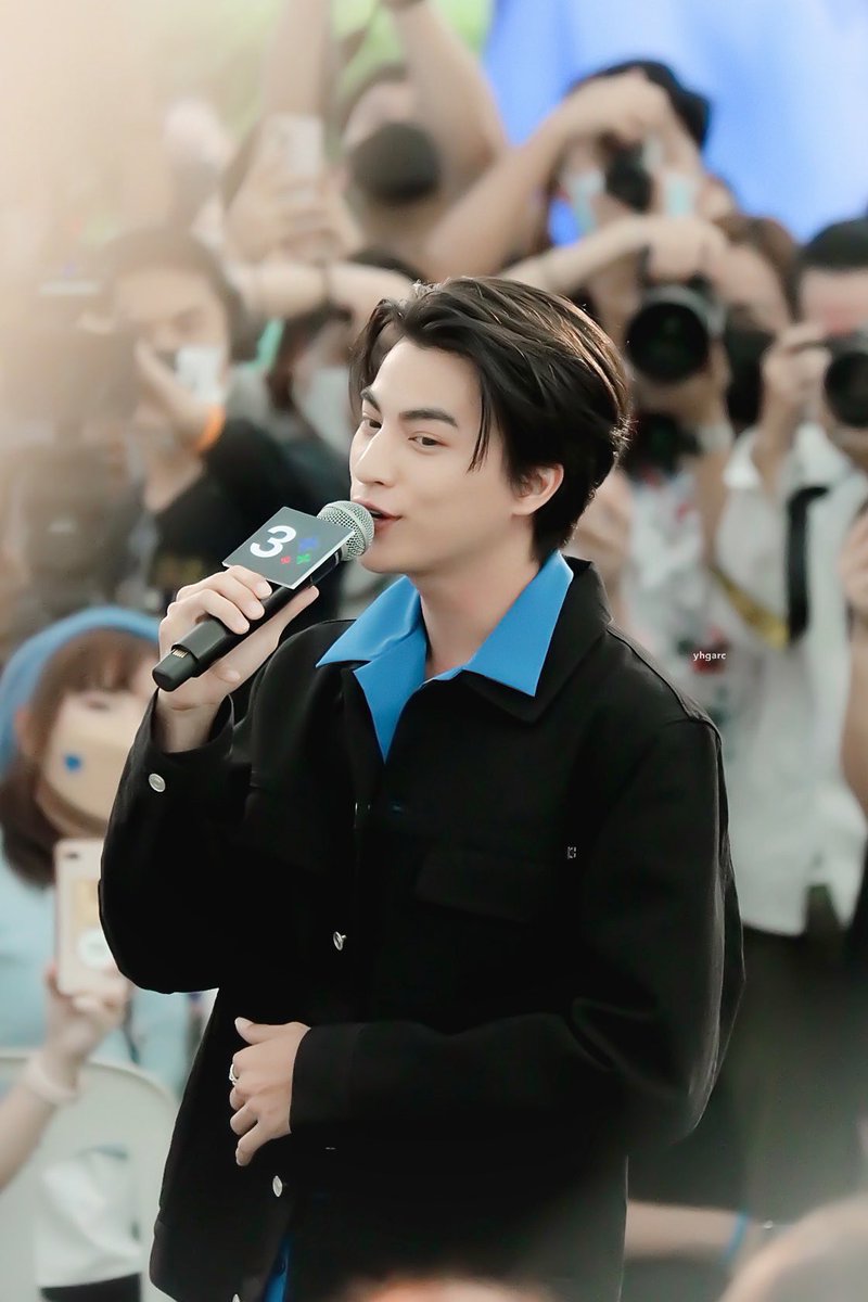 justbythemoon01's tweet photo. how does someone be so handsome like this? gulf be looking so dreamy &amp; handsome 😳💗 

✨#3PlusXGulfStaroftheYear
{#gulfkanawut ; @gulfkanawut} https://t.co/bQF0eCVmQu
