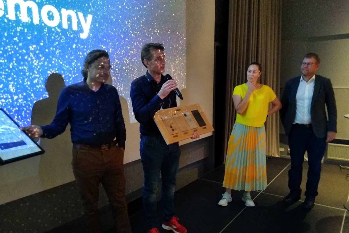 expronews1's tweet photo. 📢 Based on a vote from the #NCSExploration conference participants and input from committee members, the winner of this year’s Exploration Innovation Prize was announced yesterday: @conocophillips and PGNiG for the Warka discovery.
Congratulations! 🏆
https://t.co/bf7RdTYsT6 https://t.co/SnmHHd5B0s