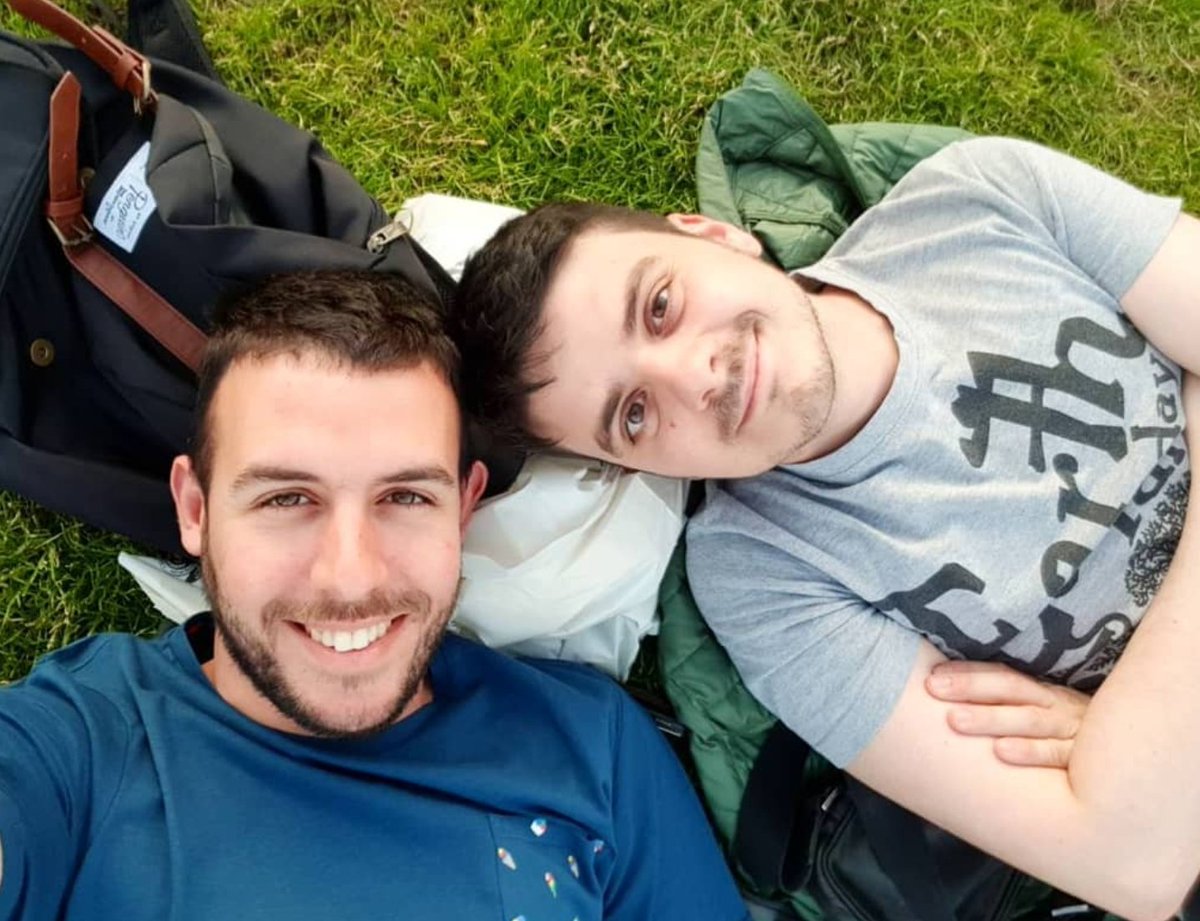 Αν το μεγαλύτερο πρόβλημα σας, είναι ότι κάποια αγόρια αγαπάνε άλλα αγόρια και ότι κάποια κορίτσια, αγαπάνε αλλα κορίτσια. Αν ένα αγόρι νιώθει πως είναι κορίτσι και πως ένα κορίτσι νιωθει πως είναι αγορι. Τότε η ζωούλα σας μπάζει από παντού.
🏳️‍⚧️🏳️‍🌈🏳️‍⚧️🏳️‍🌈🏳️‍⚧️🏳️‍🌈🏳️‍⚧️
#ΠεςΌχιΣτηνΟμοφοβία