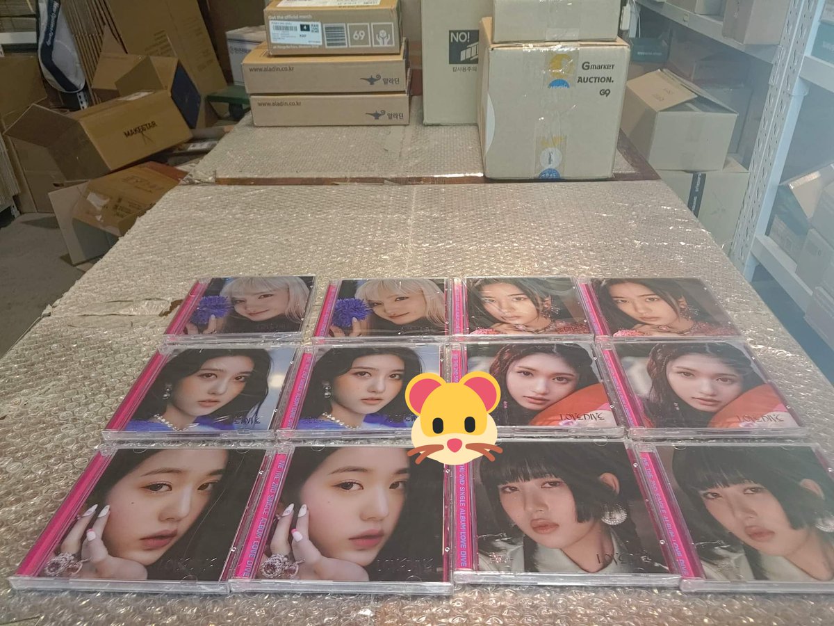 yrrijocartz's tweet photo. #yrrijocartzuds re: lovedive ssq jwc

received new updates from consol. so far, neta box is yet 60% full so estimated time arrival is indefinite.  we're working hard pa rin trying to find a way na mapuno na immediately yun box and maalis na sa warehouse. https://t.co/u7oBtKN8Ya