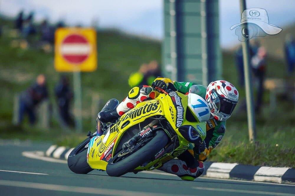 Question: What makes the Manx Grand Prix relevant?
Answer: Performance like that of our 2019 Newcomers Race winner, Pierre Yves Bian, finishing fourth in his first TT and coming within a ‘gnat’s whisker’ of the podium.
Superb Pierre💪💪